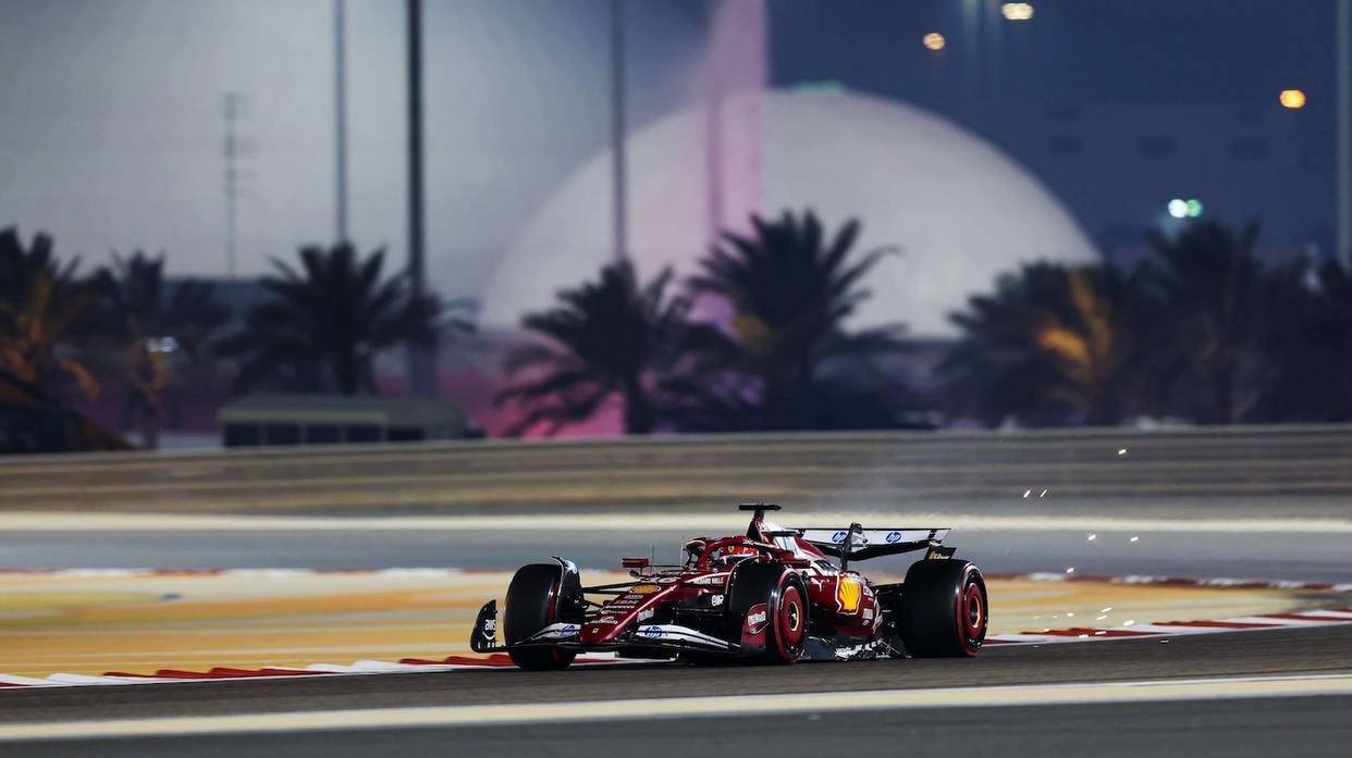 雷诺车队鏖战法拉利，拉塞尔统治全场